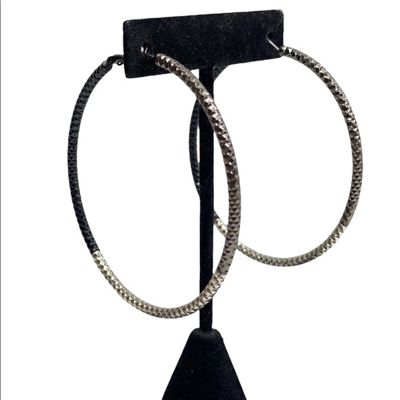 NORDSTROM Large Black & Silver Tone Hoops - Picture 1 of 2